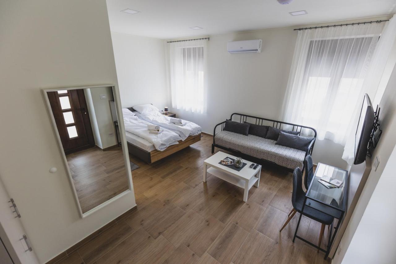 Vila Guliver Palic Luaran gambar