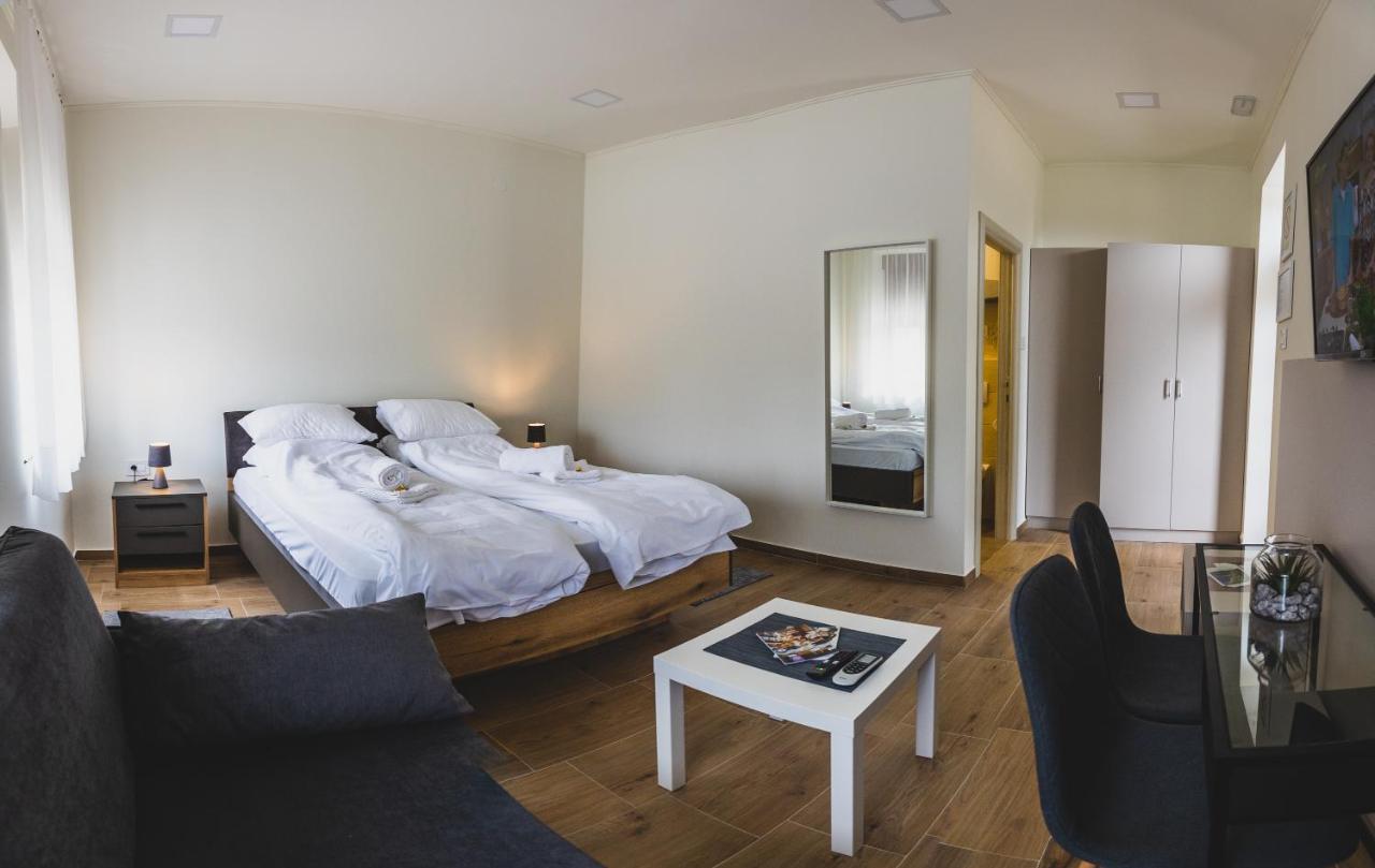 Vila Guliver Palic Luaran gambar
