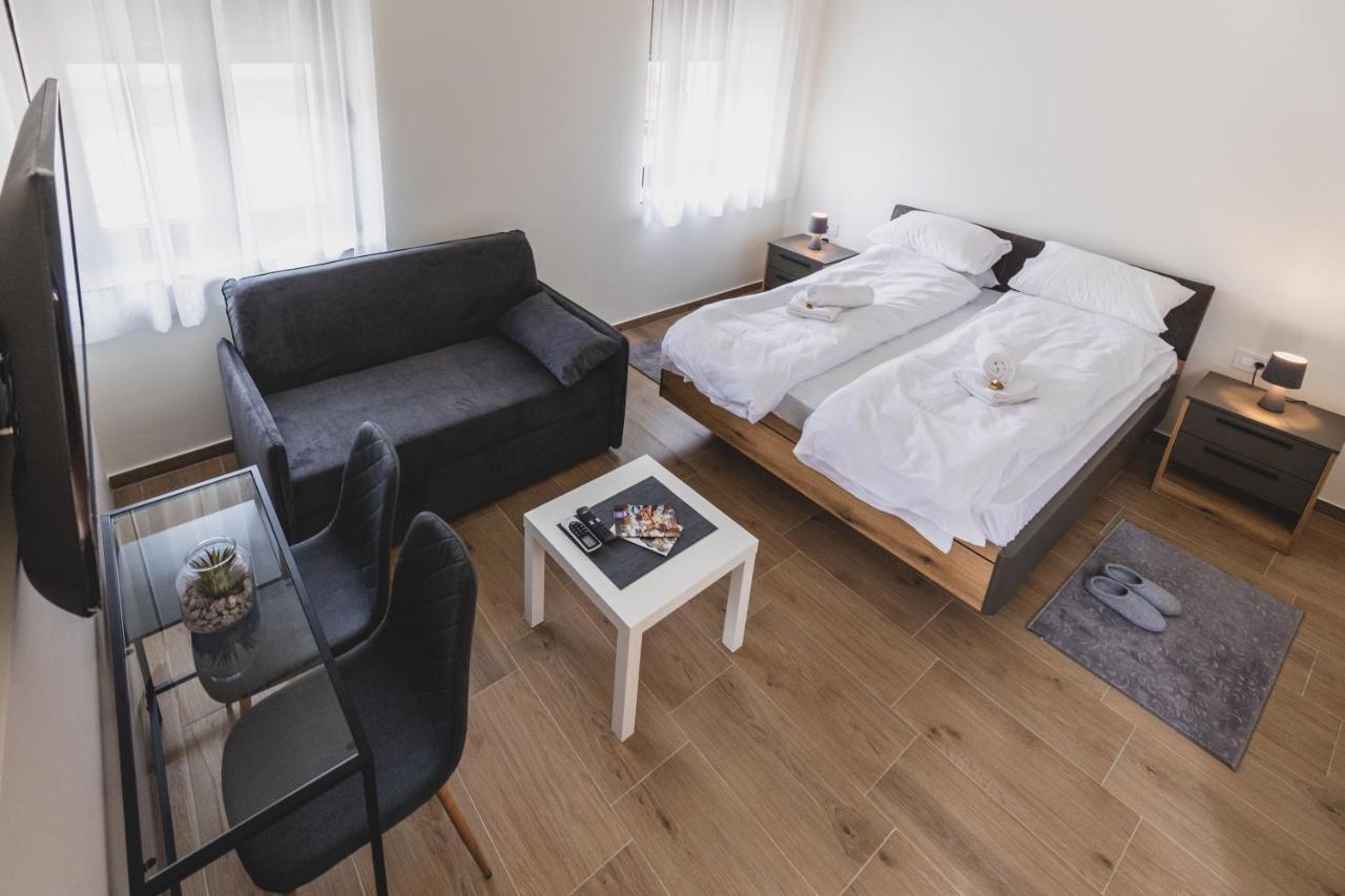 Vila Guliver Palic Luaran gambar